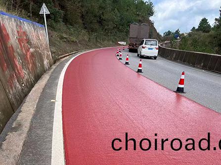 瀝(li)悳(de)固®綵色(se)瀝青(qing)微錶處(chu)工藝(yi)